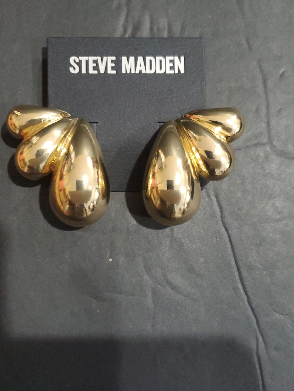 Steve Madden gold tone bubble puffy Butterfly Wing style Drop Earrings brand new